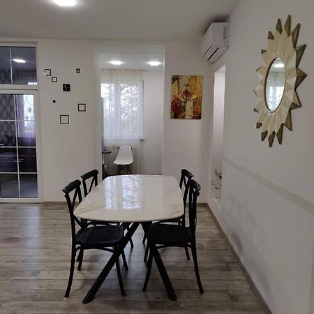 Modern Apartment In The Center With The View Of The Majestic Ararat يريفان المظهر الخارجي الصورة