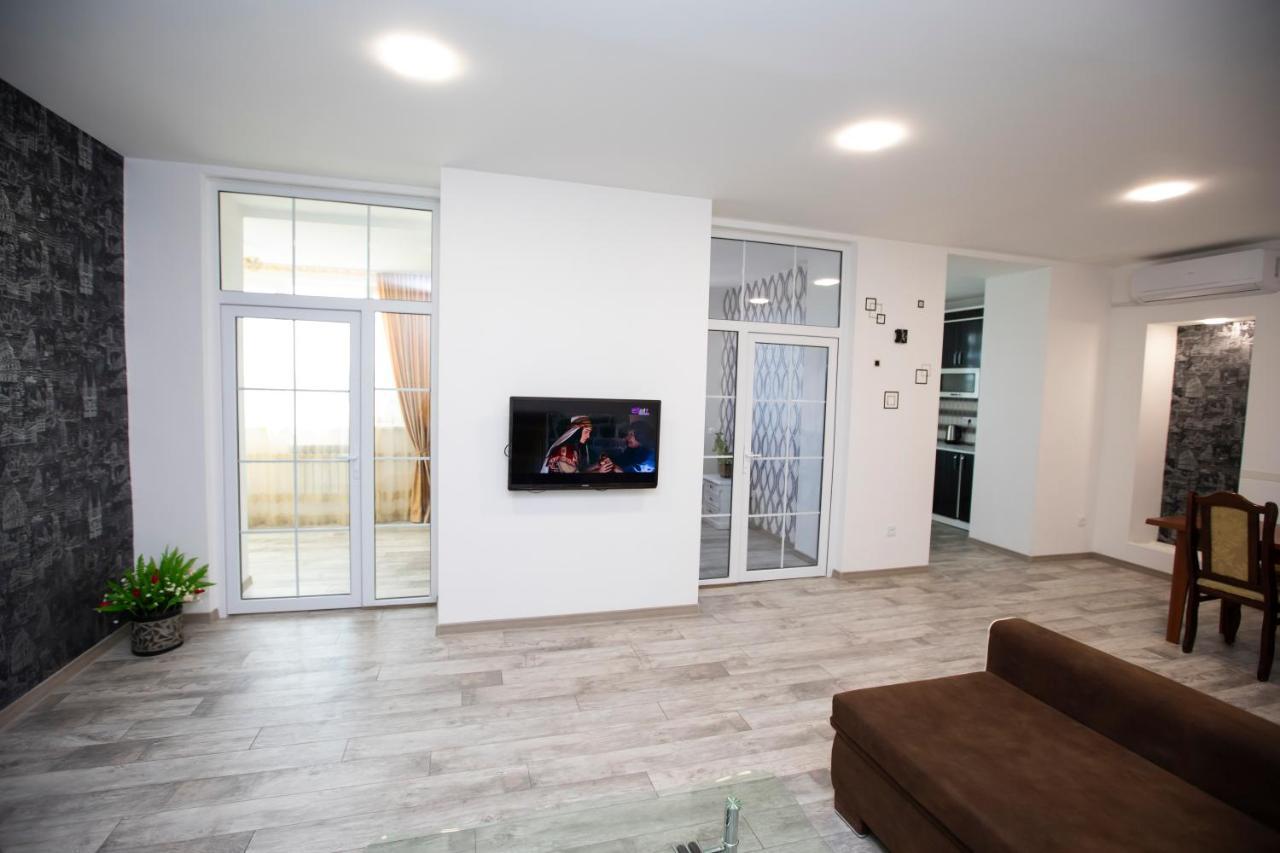 Modern Apartment In The Center With The View Of The Majestic Ararat يريفان المظهر الخارجي الصورة